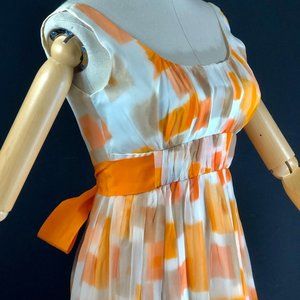 sheer polyester satin / sleeveless mod dress / 32